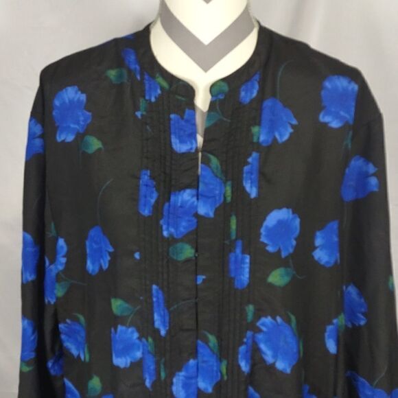 Larry Levine Peplum Blouse  - Picture 2 of 7